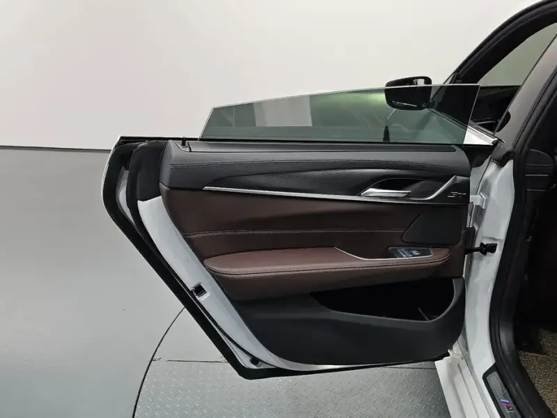 2023 BMW 6 серии с пробегом 71 900 км