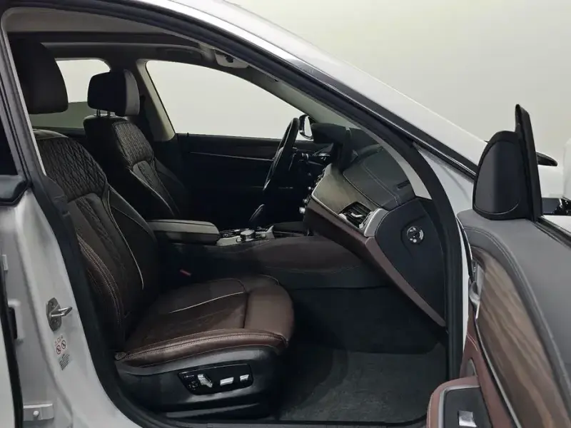 2023 BMW 6 серии с пробегом 25 937 км