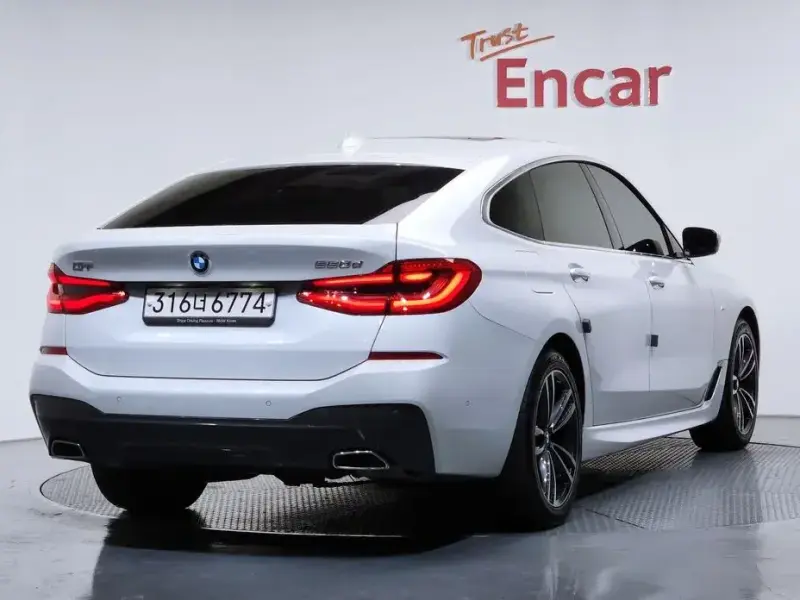 2022 BMW 6 серии с пробегом 71 216 км