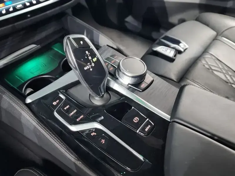 2022 BMW 6 серии с пробегом 71 216 км