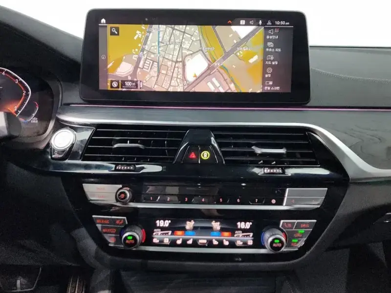 2022 BMW 6 серии с пробегом 71 216 км