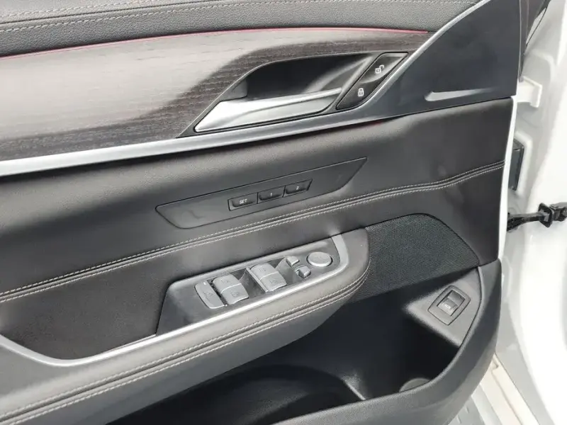 2022 BMW 6 серии с пробегом 71 216 км