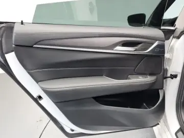 2022 BMW 6 серии с пробегом 71 216 км
