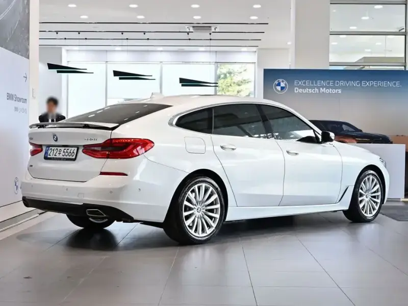 2023 BMW 6 серии с пробегом 39 420 км