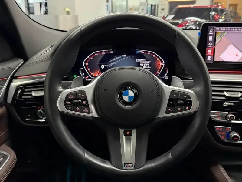 2023 BMW 6 серии с пробегом 23 127 км