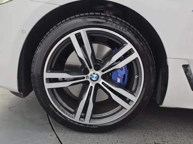 2023 BMW 6 серии с пробегом 27 484 км