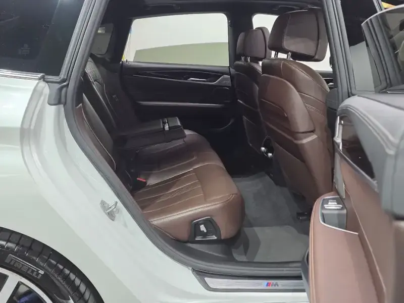 2023 BMW 6 серии с пробегом 27 484 км