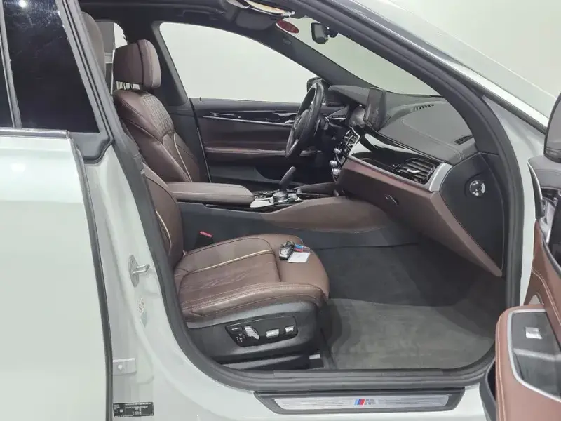 2023 BMW 6 серии с пробегом 27 484 км