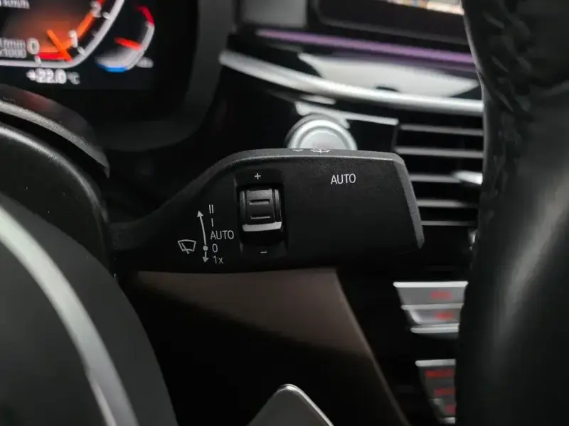 2023 BMW 6 серии с пробегом 27 484 км