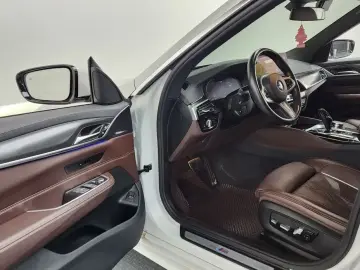 2023 BMW 6 серии с пробегом 70 662 км