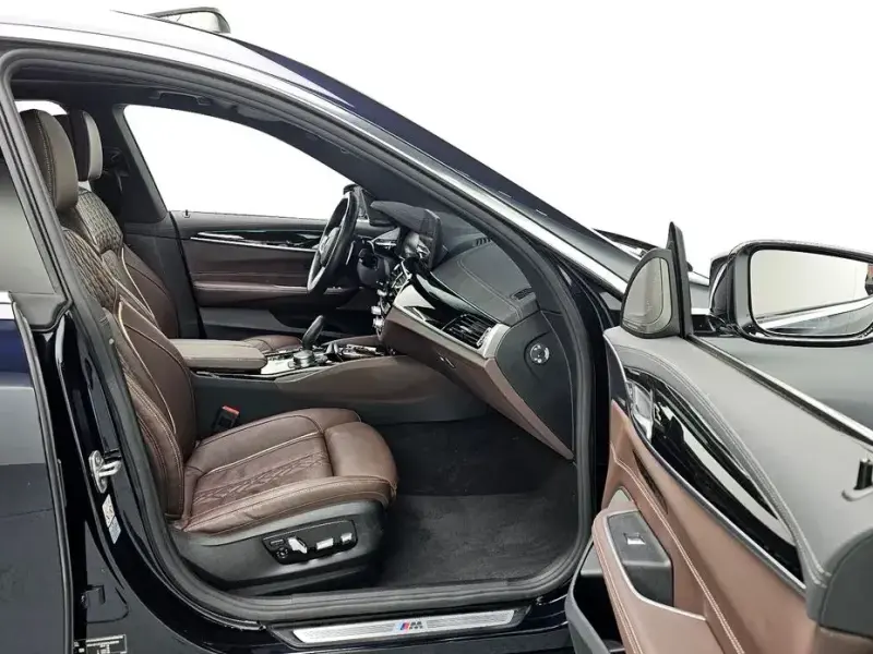 2022 BMW 6 серии с пробегом 33 482 км