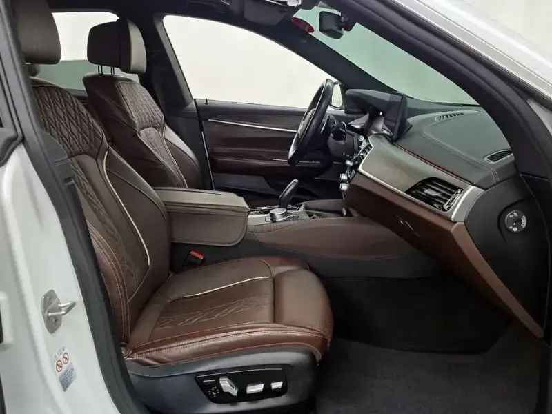 2020 BMW 6 серии с пробегом 106 616 км