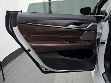 2020 BMW 6 серии с пробегом 106 616 км