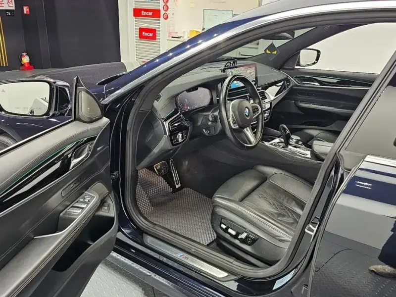 2021 BMW 6 серии с пробегом 105 906 км