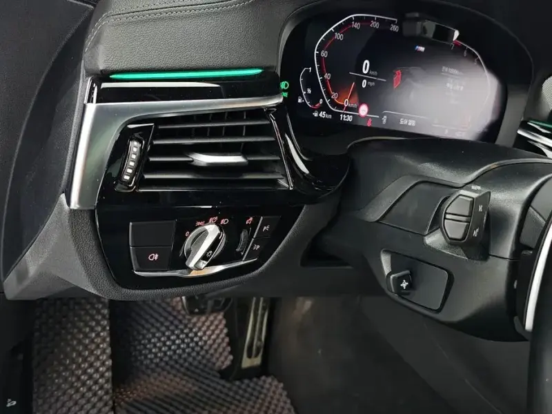 2021 BMW 6 серии с пробегом 105 906 км