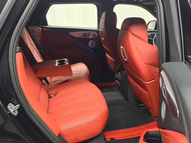 2024 BMW XM с пробегом 4 823 км