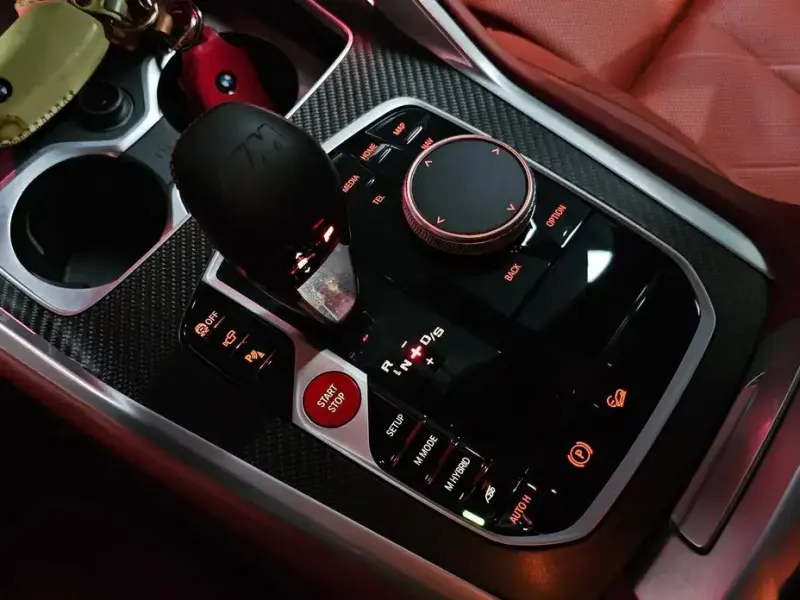 2023 BMW XM с пробегом 38 273 км