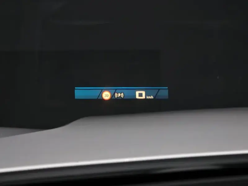 2023 BMW XM с пробегом 38 273 км