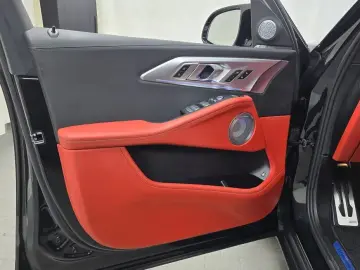 2024 BMW XM с пробегом 4 823 км