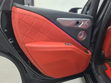 2024 BMW XM с пробегом 4 823 км