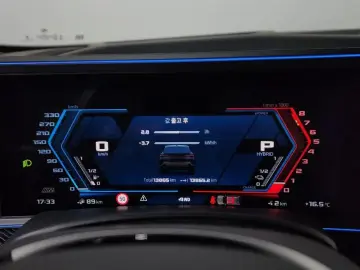2025 BMW XM с пробегом 13 865 км