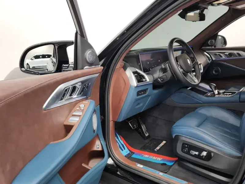 2025 BMW XM с пробегом 13 865 км