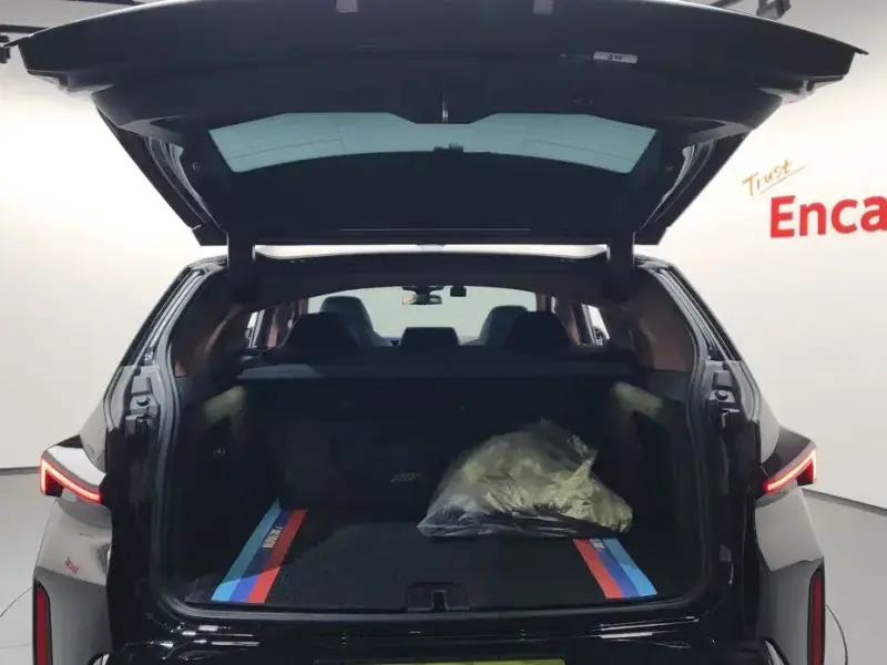2025 BMW XM с пробегом 13 865 км