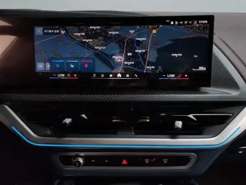 2025 BMW XM с пробегом 19 227 км
