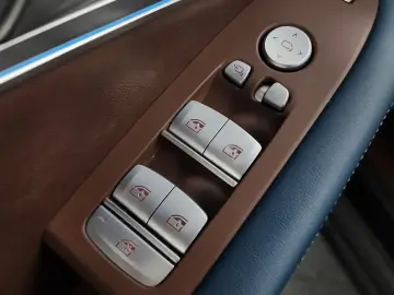 2025 BMW XM с пробегом 19 227 км
