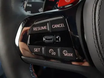 2025 BMW XM с пробегом 19 227 км