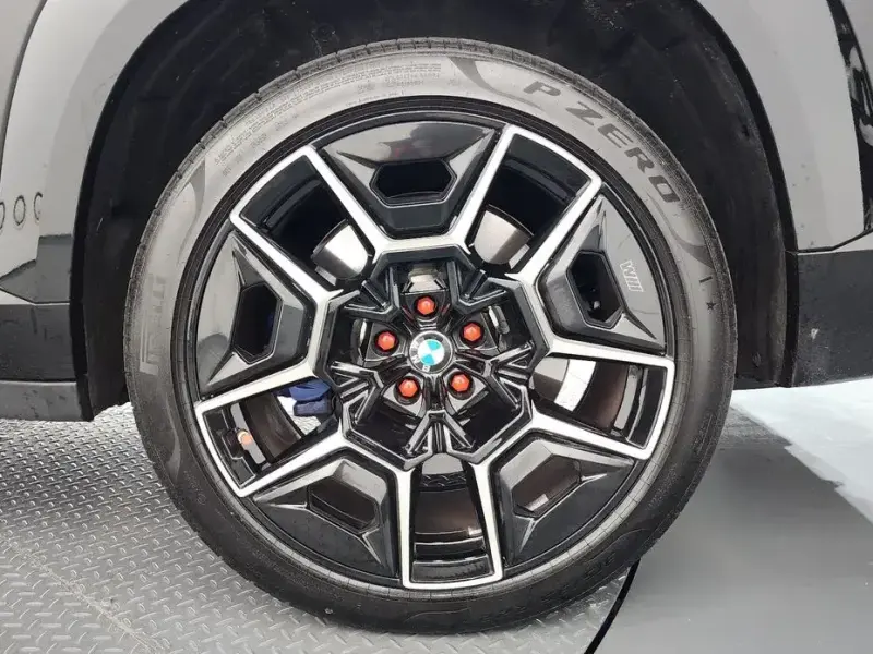2025 BMW XM с пробегом 19 227 км
