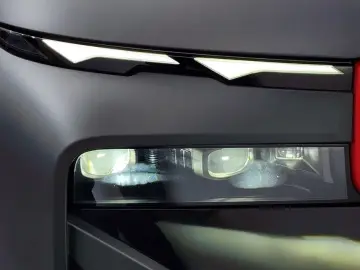 2025 BMW XM с пробегом 19 227 км