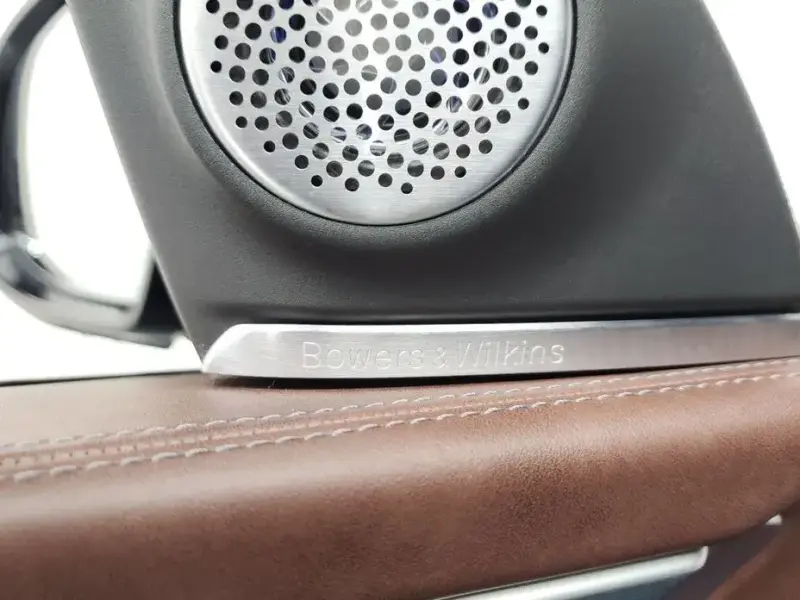 2025 BMW XM с пробегом 13 865 км