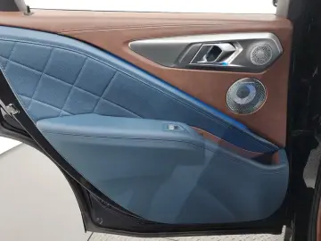 2025 BMW XM с пробегом 19 227 км