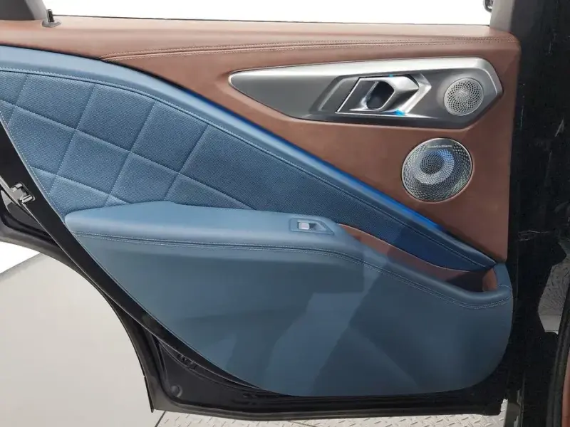 2025 BMW XM с пробегом 19 227 км