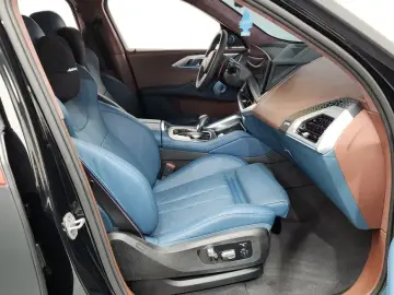 2025 BMW XM с пробегом 19 227 км