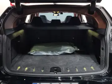 2025 BMW XM с пробегом 19 227 км