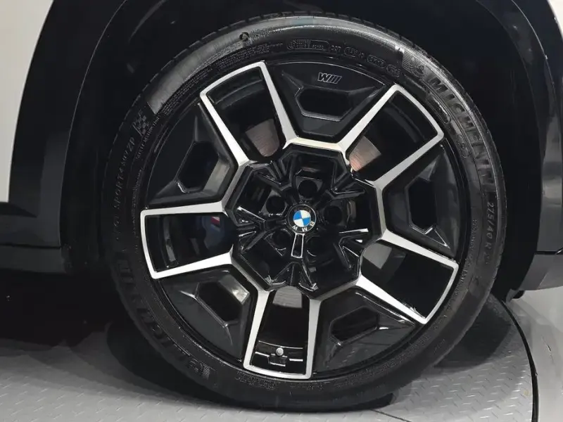 2023 BMW XM с пробегом 81 976 км