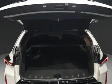 2023 BMW XM с пробегом 81 976 км