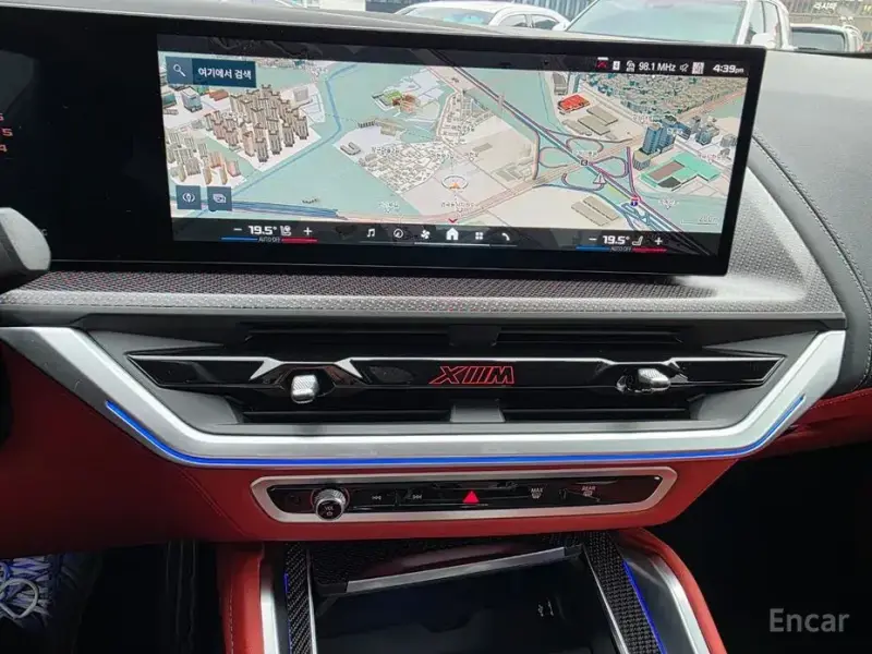 2025 BMW XM с пробегом 5 100 км