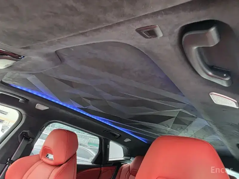 2025 BMW XM с пробегом 5 100 км