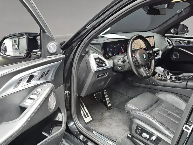 2023 BMW XM с пробегом 40 728 км
