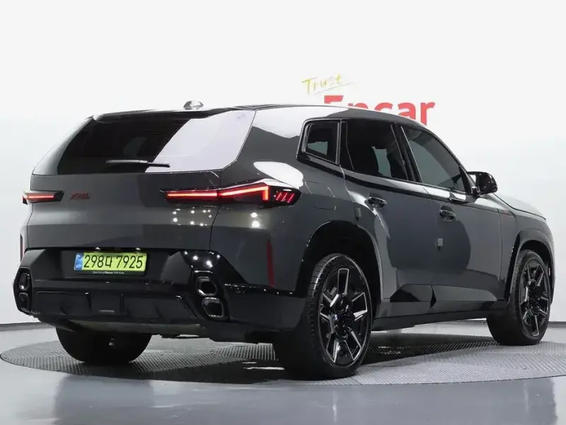2025 BMW XM с пробегом 7 394 км