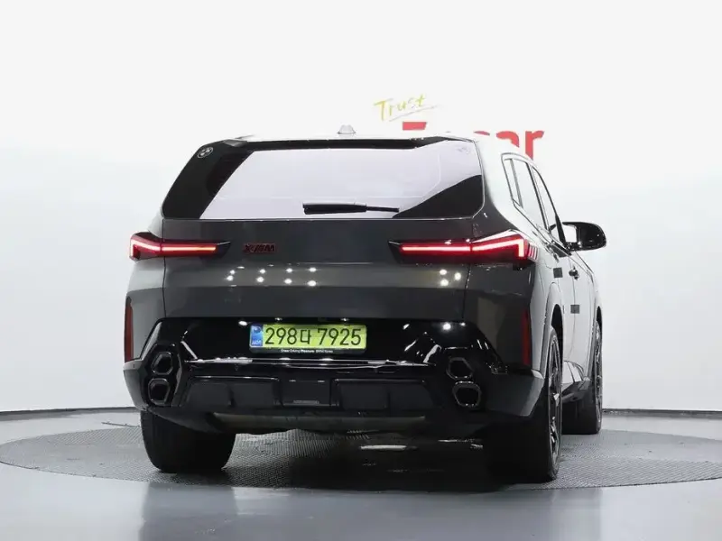 2025 BMW XM с пробегом 7 394 км