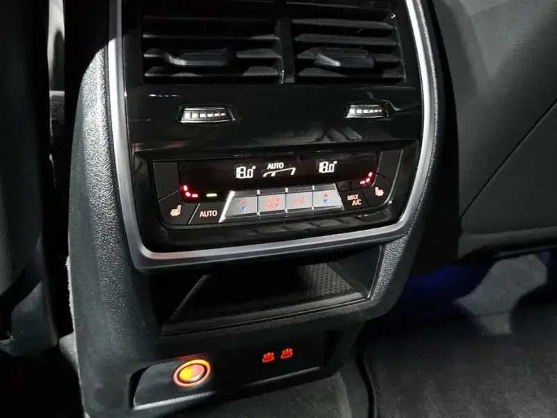 2023 BMW XM с пробегом 40 728 км
