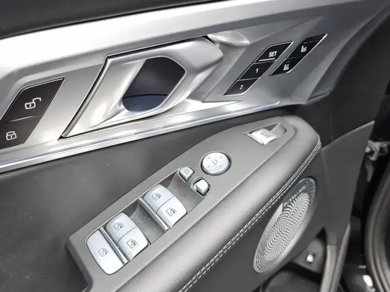2023 BMW XM с пробегом 40 728 км