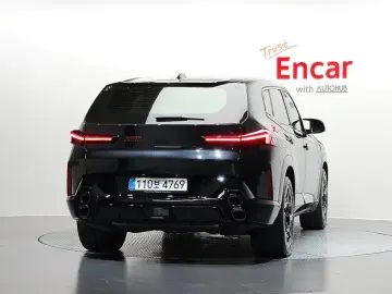 2025 BMW XM с пробегом 9 431 км