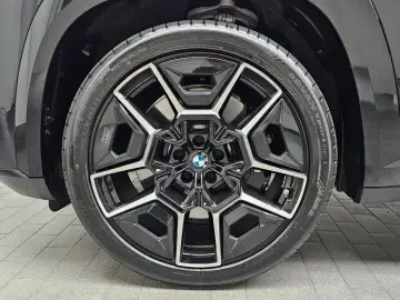 2025 BMW XM с пробегом 9 431 км