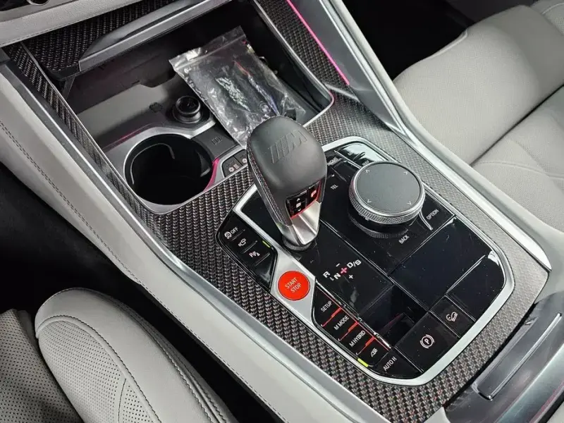 2025 BMW XM с пробегом 9 431 км