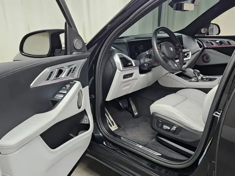 2025 BMW XM с пробегом 9 431 км